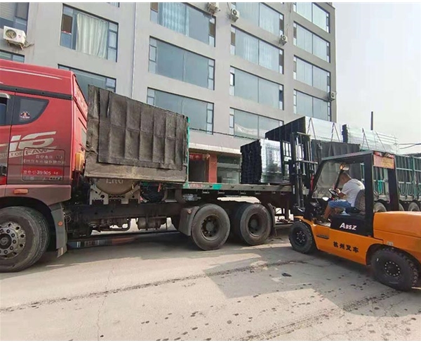 鍍鋅橋架發(fā)往呂梁